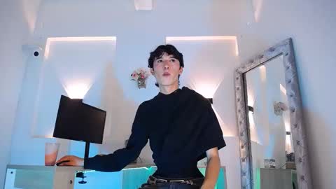 Snapshot of jullian_ricci chatting on May 10, 8:47 pm jullian online show from May 10, 8:47 pm