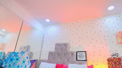 Snapshot of jullietareyes chatting on September 22, 11:45 am Julieta Reyes online show from September 22, 11:45 am