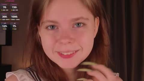 Julie online show from September 29, 3:39 pm