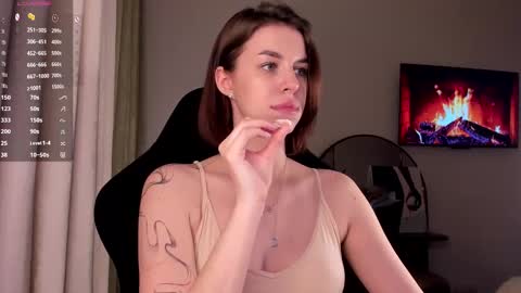 Julia online show from March 12, 7:06 pm