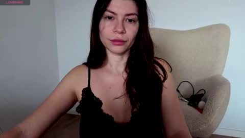 Snapshot of jullyenn chatting on November 15, 10:34 am Jully online show from November 15, 10:34 am