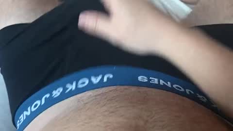 Snapshot of julnik1893 chatting on November 3, 3:24 pm Nik online show from November 3, 3:24 pm