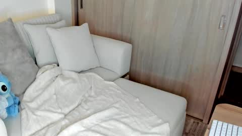 july_correa online show from January 13, 10:37 pm