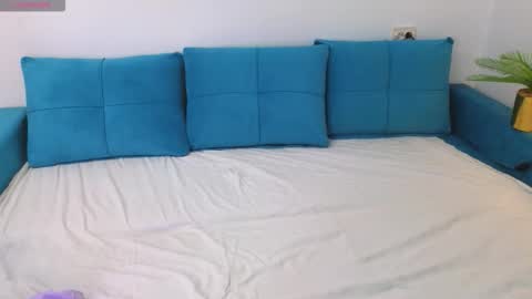 july_kane online show from October 22, 6:35 am