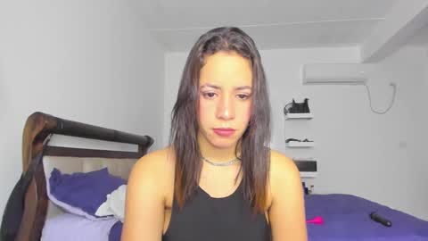 Snapshot of jump_rabbit_ chatting on October 25, 5:59 am jessica online show from October 25, 5:59 am