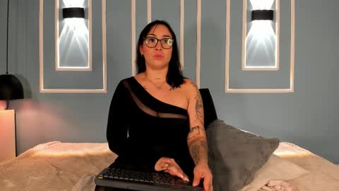 Snapshot of jun_zc chatting on March 25, 9:54 pm Gaby online show from March 25, 9:54 pm