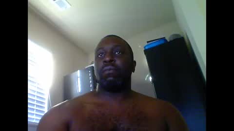 Snapshot of junbug8812 chatting on December 4, 1:20 pm junbug8812 online show from December 4, 1:20 pm