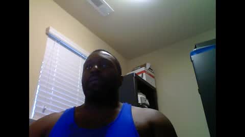 Snapshot of junbug8812 chatting on January 21, 2:15 pm junbug8812 online show from January 21, 2:15 pm