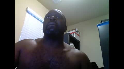 Snapshot of junbug8812 chatting on March 12, 12:04 pm junbug8812 online show from March 12, 12:04 pm