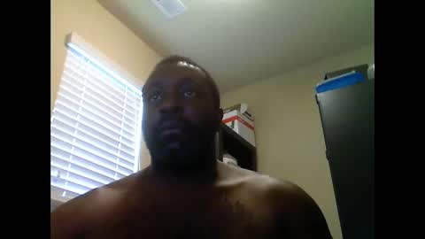 Snapshot of junbug8812 chatting on December 4, 2:04 pm junbug8812 online show from December 4, 2:04 pm