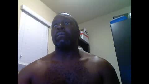 Snapshot of junbug8812 chatting on January 18, 8:18 am junbug8812 online show from January 18, 8:18 am