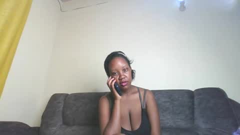 queen online show from February 22, 9:19 am