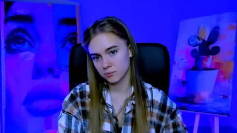 Snapshot of junewoods chatting on November 17, 6:30 am junewoods online show from November 17, 6:30 am