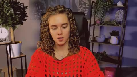 Snapshot of junewoods chatting on November 21, 12:15 pm junewoods online show from November 21, 12:15 pm