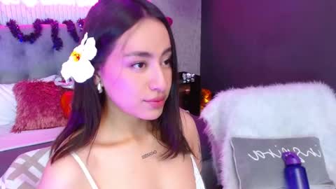 Snapshot of juniper_hill chatting on October 18, 4:26 am Juniper online show from October 18, 4:26 am