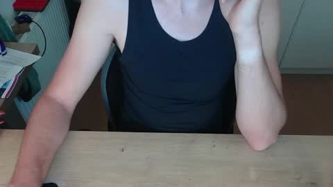 junk2711 online show from June 5, 7:36 am