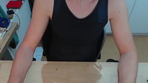 junk2711 online show from July 13, 5:38 pm