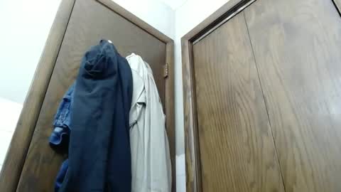 Snapshot of junk_yard_dog chatting on February 14, 2:25 pm Dave online show from February 14, 2:25 pm