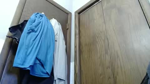 Snapshot of junk_yard_dog chatting on April 5, 1:30 pm Dave online show from April 5, 1:30 pm