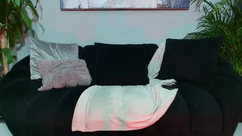 Snapshot of junniormontaner chatting on February 23, 5:34 am junniormontaner online show from February 23, 5:34 am