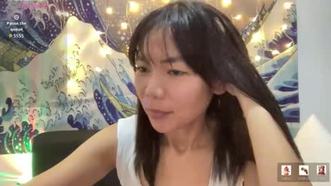 junovaughn online show from February 12, 1:17 pm