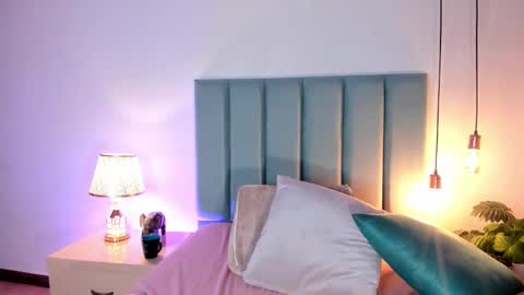 Snapshot of jupiterfoxxxx chatting on March 2, 3:02 am Jupiter Fox online show from March 2, 3:02 am
