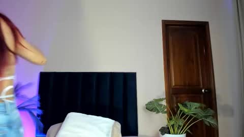 Snapshot of jupiterfoxxxx chatting on March 21, 12:48 am Jupiter Fox online show from March 21, 12:48 am