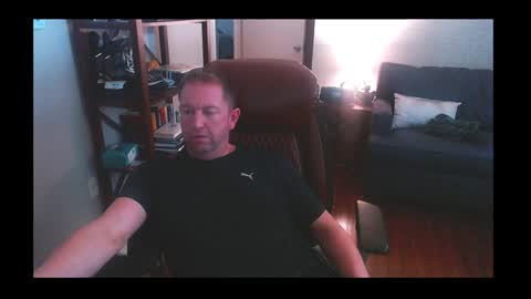 Snapshot of jusbeaz8722 chatting on January 1, 7:10 pm JustnSide Unexxst online show from January 1, 7:10 pm