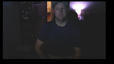 Snapshot of jusbeaz8722 chatting on January 6, 12:37 am JustnSide Unexxst online show from January 6, 12:37 am