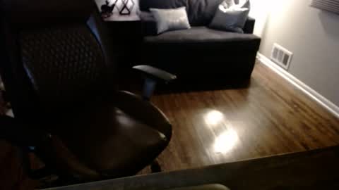 Snapshot of jusbeaz8722 chatting on November 22, 11:42 am JustnSide Unexxst online show from November 22, 11:42 am