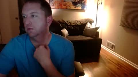 Snapshot of jusbeaz8722 chatting on December 15, 11:36 am JustnSide Unexxst online show from December 15, 11:36 am