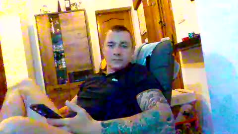 Snapshot of just4playin chatting on February 2, 9:13 pm snap bert66699 online show from February 2, 9:13 pm