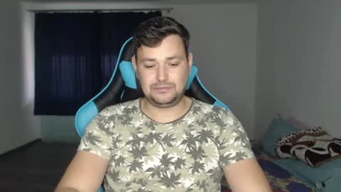 Alex online show from December 3, 2:27 pm