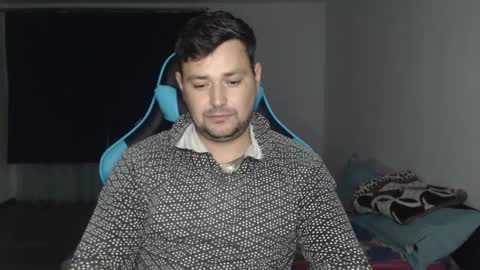 Alex online show from December 3, 6:38 pm