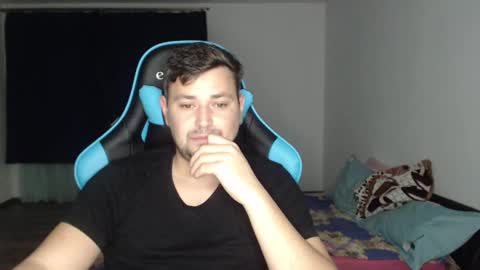 Alex online show from December 3, 9:45 pm