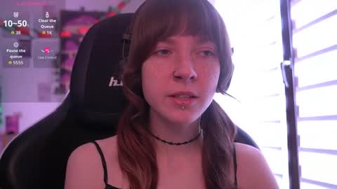 Snapshot of just_busking chatting on February 27, 10:04 am Julia online show from February 27, 10:04 am