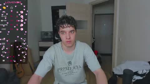 Snapshot of just_edwins chatting on June 14, 3:03 pm Edwins online show from June 14, 3:03 pm