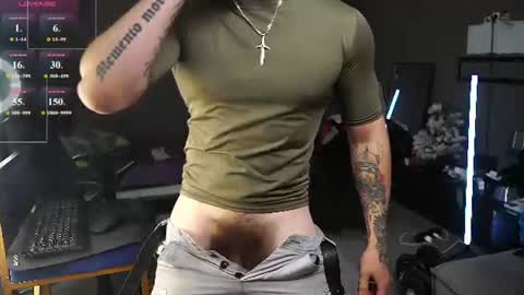 Snapshot of just_hairy_man chatting on July 14, 4:56 pm Kurt online show from July 14, 4:56 pm