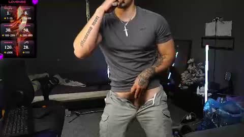 Snapshot of just_hairy_man chatting on August 1, 8:52 pm Kurt online show from August 1, 8:52 pm