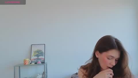 Jeni online show from July 18, 11:14 am