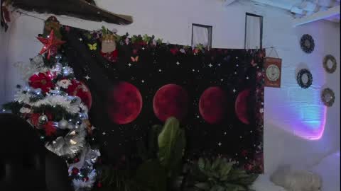 Snapshot of just_katiex chatting on December 31, 3:45 am Sofia online show from December 31, 3:45 am