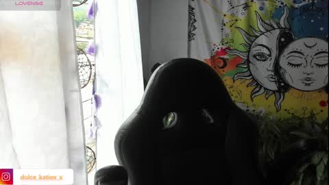 Snapshot of just_katiex chatting on January 19, 7:15 pm Sofia online show from January 19, 7:15 pm