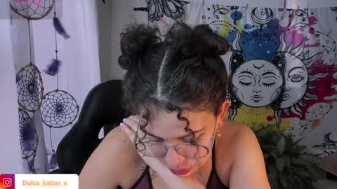 Snapshot of just_katiex chatting on February 7, 9:58 pm Sofia online show from February 7, 9:58 pm