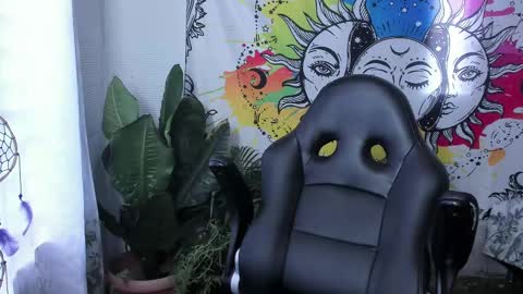 Snapshot of just_katiex chatting on February 20, 10:26 pm Sofia online show from February 20, 10:26 pm