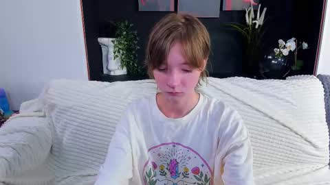 Snapshot of just_sayori chatting on September 14, 3:00 pm just_sayori online show from September 14, 3:00 pm