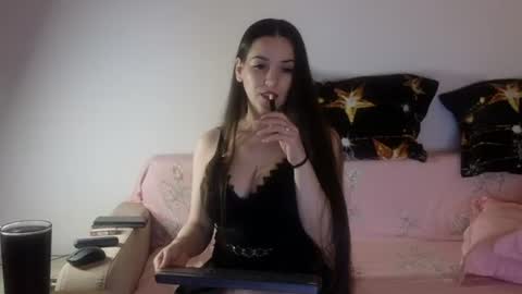 JustAnne online show from June 27, 1:43 am