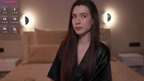 Snapshot of justbarbie_new_ chatting on February 21, 9:32 pm Katarina online show from February 21, 9:32 pm