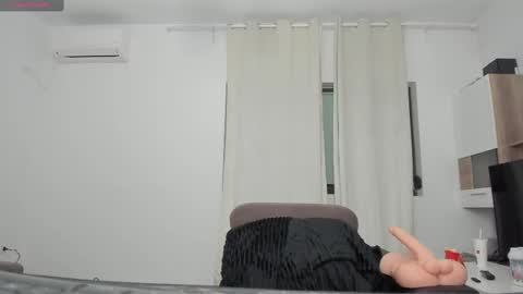 Snapshot of justchloex chatting on February 15, 3:09 am Chloe online show from February 15, 3:09 am