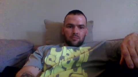 Snapshot of justgrosch4200 chatting on October 25, 2:02 pm justgrosch4200 online show from October 25, 2:02 pm