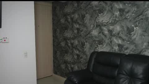 Snapshot of justin_clark1 chatting on December 1, 12:59 am justin clark1 online show from December 1, 12:59 am